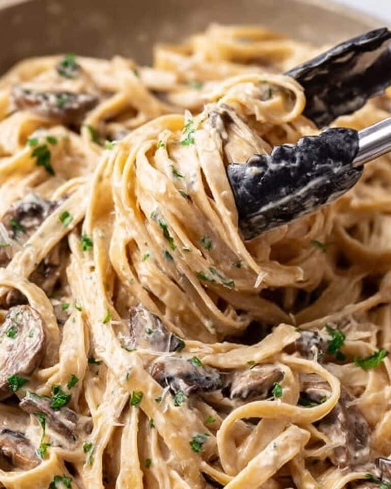 Creamy Mushroom Pasta Recipe