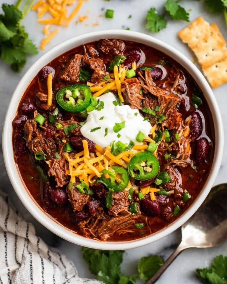 Slow Cooker Shredded Beef Chili Recipe